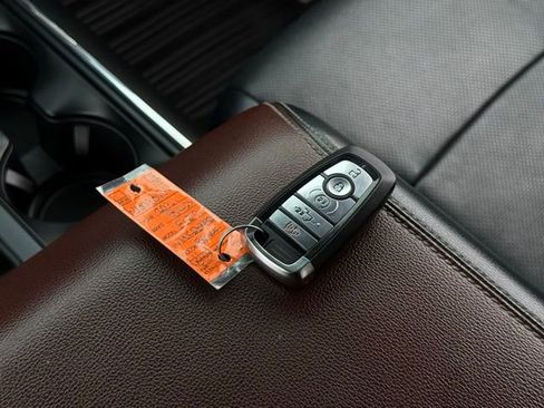 Used 2021 Ford F150 Lariat w/ Equipment Group 502A High image 5