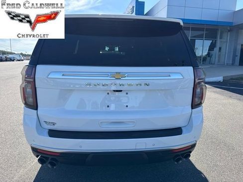 Used 2024 Chevrolet Suburban High Country w/ Advanced Technology Package AWD/4WD image 6