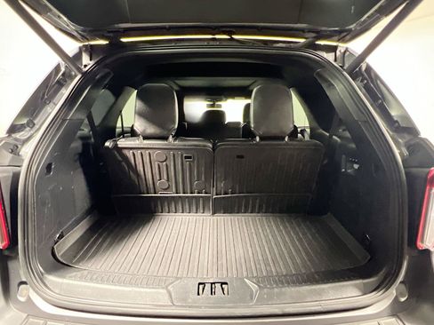 Used 2021 Ford Explorer ST w/ Equipment Group 401A AWD/4WD image 34