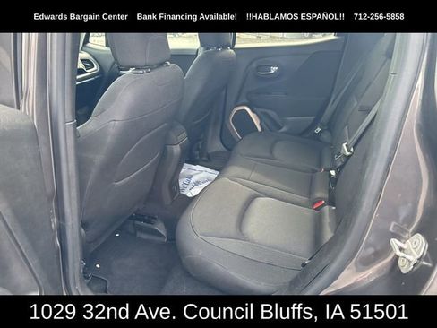 Used 2017 Jeep Renegade Latitude w/ Popular Equipment Group image 14