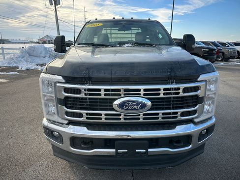 Used 2025 Ford F350 XLT w/ XLT Value Package image 9