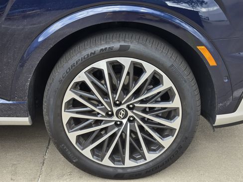 Used 2026 Hyundai Palisade Calligraphy FWD image 10
