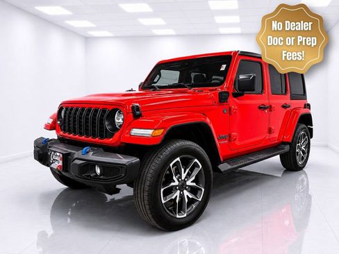 Used 2024 Jeep Wrangler Unlimited w/ Convenience Group AWD/4WD image 2
