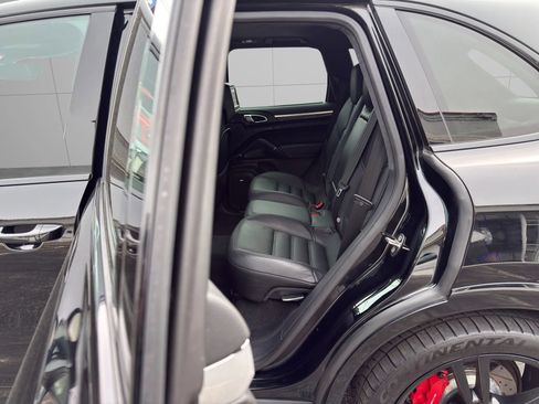 Used 2014 Porsche Cayenne GTS image 13