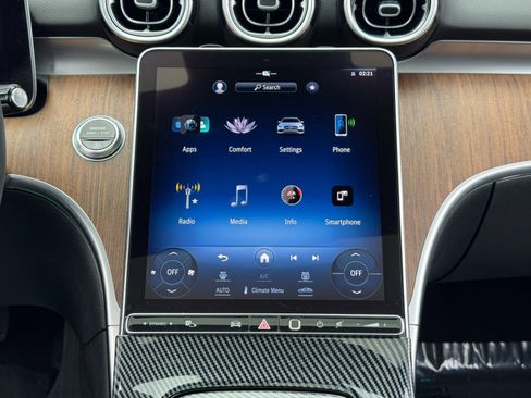 Used 2022 Mercedes-Benz C 300 Sedan w/ Exclusive Trim Package image 19