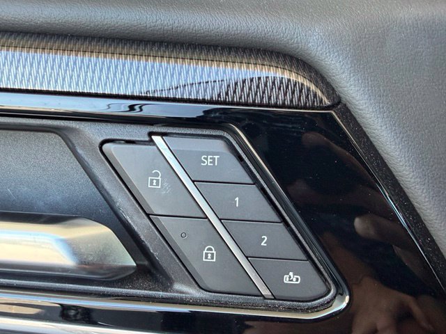 Used 2025 GMC Yukon Elevation RWD image 20