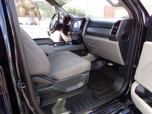 Used 2021 Ford F250 XLT w/ XLT Premium Package AWD/4WD image 39