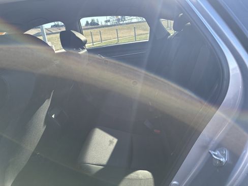 Used 2021 Honda Accord Hybrid image 32