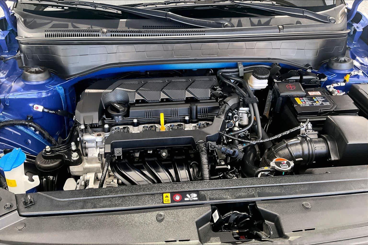 Certified 2025 Hyundai Venue SEL FWD image 32