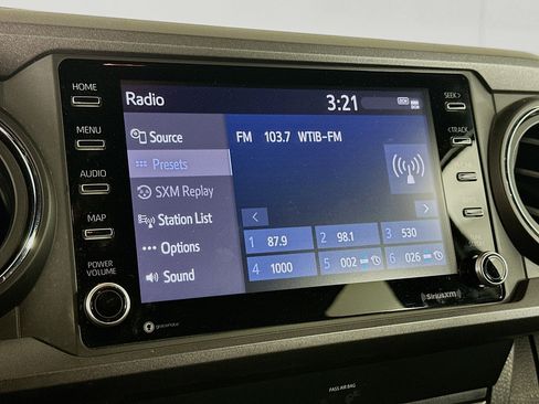 Used 2020 Toyota Tacoma TRD Off-Road image 21