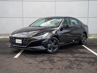 Used 2021 Hyundai Elantra SEL w/ Convenience Package