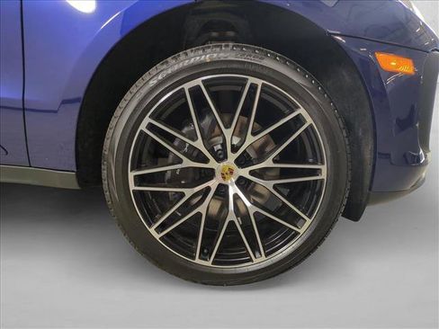 New 2026 Porsche Macan image 13