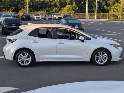 Used 2022 Toyota Corolla SE image 4