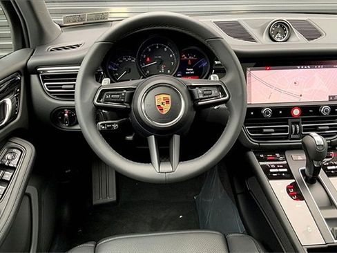 New 2025 Porsche Macan image 23
