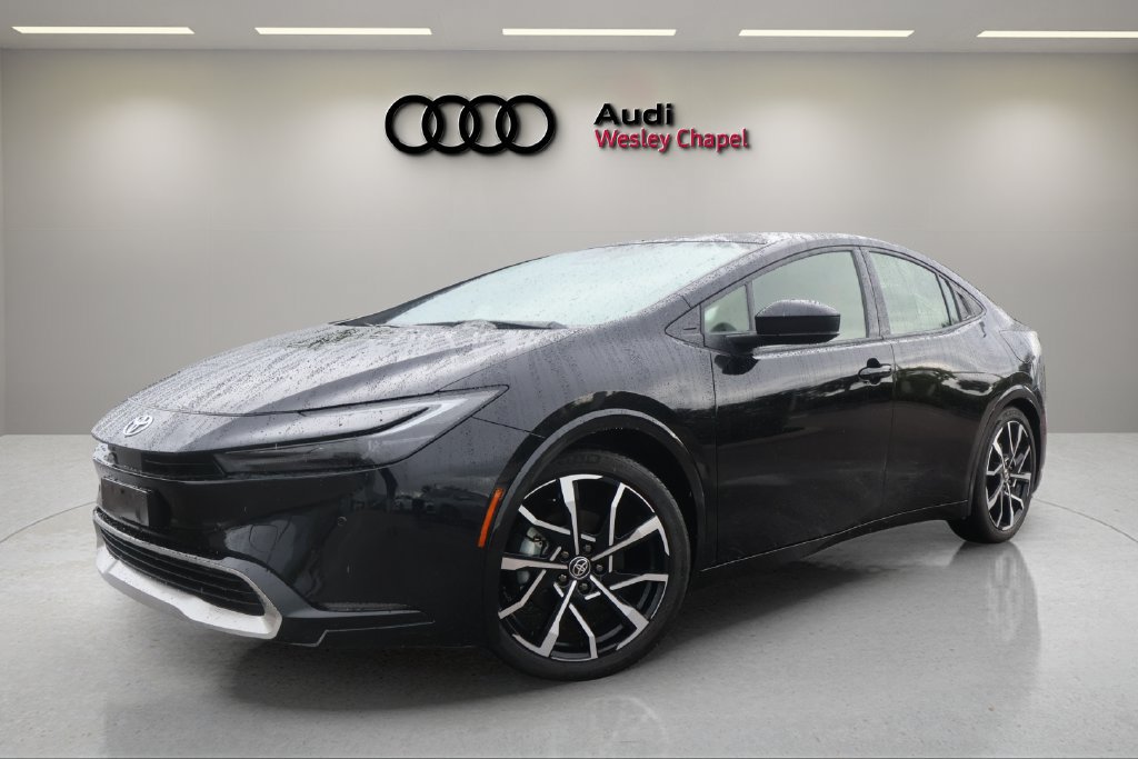 Used 2026 Toyota Prius Plug-In Hybrid FWD image 1