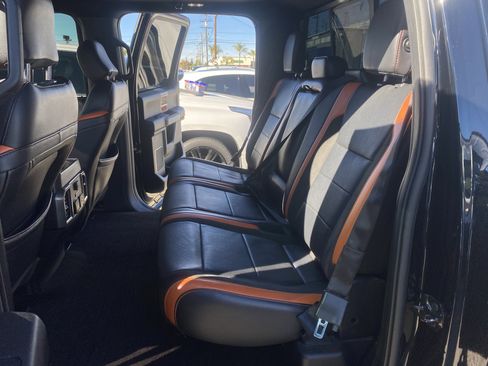 Used 2018 Ford F150 Raptor w/ Equipment Group 802A Luxury image 18