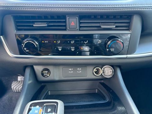 New 2026 Nissan Rogue S image 9
