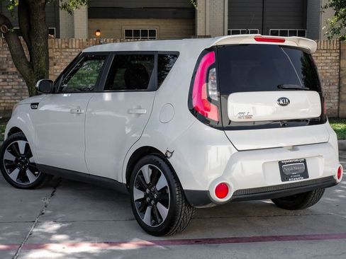 Used 2015 Kia Soul ! w/ Sun & Sound Package image 17