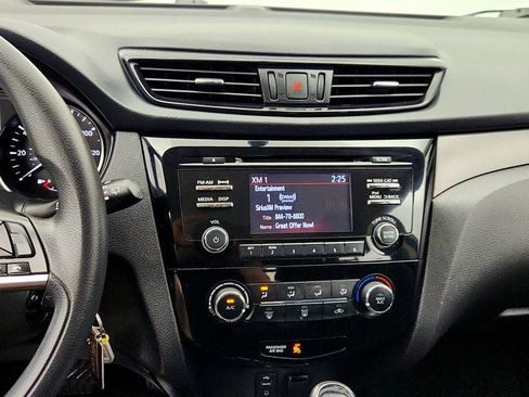 Used 2017 Nissan Rogue Sport S w/ S Appearance Package image 17