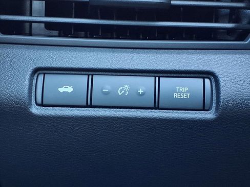 New 2025 Nissan Altima 2.5 SV image 22