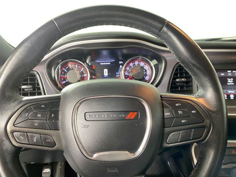 Used 2021 Dodge Challenger SXT image 13