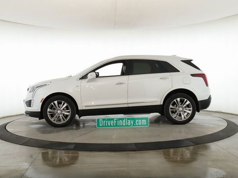 Used 2024 Cadillac XT5 Premium Luxury image 9
