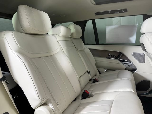 New 2026 Land Rover Range Rover Long Wheelbase Autobiography AWD/4WD image 27