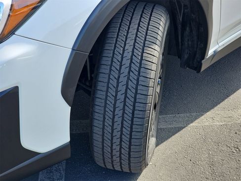 Certified 2023 Subaru Crosstrek 2.0i Premium image 33