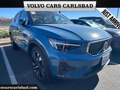 Certified 2023 Volvo XC40 B5 Ultimate w/ Protection Package Premier image 1