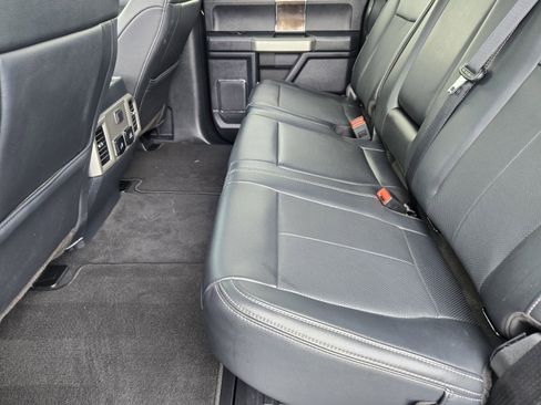 Used 2022 Ford F250 Lariat w/ Black Appearance Package AWD/4WD image 29