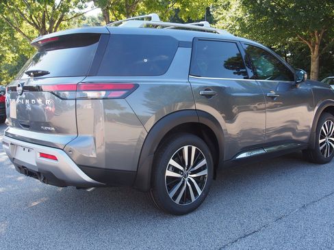 New 2025 Nissan Pathfinder Platinum w/ Cargo Package image 7