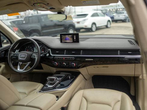 Used 2019 Audi Q7 3.0T Premium image 41