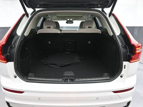 Used 2023 Volvo XC60 B5 Ultimate AWD/4WD image 28