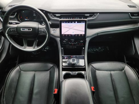 Used 2021 Jeep Grand Cherokee L Limited AWD/4WD image 2