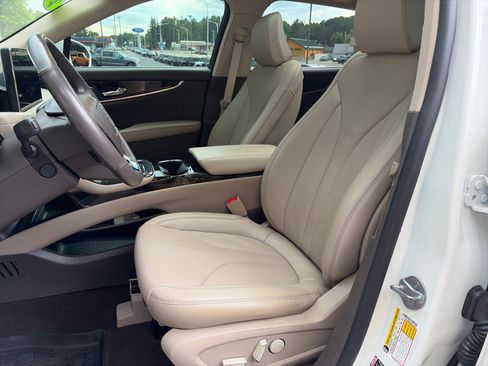 Used 2022 Lincoln Nautilus Reserve AWD/4WD image 14