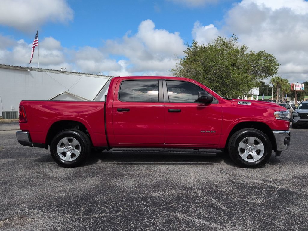 Used 2025 RAM 1500 Big Horn AWD/4WD image 3