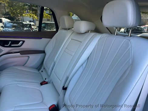 Used 2023 Mercedes-Benz EQS 580 4MATIC SUV image 15