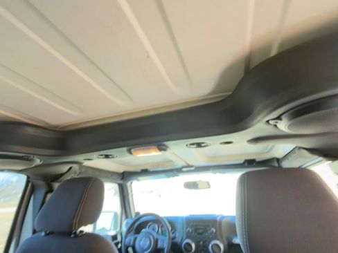 Used 2014 Jeep Wrangler Unlimited Sahara w/ Max Tow Package image 34