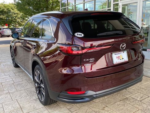 Used 2024 MAZDA CX-90 Plug-In Hybrid w/ Premium Pkg AWD/4WD image 5