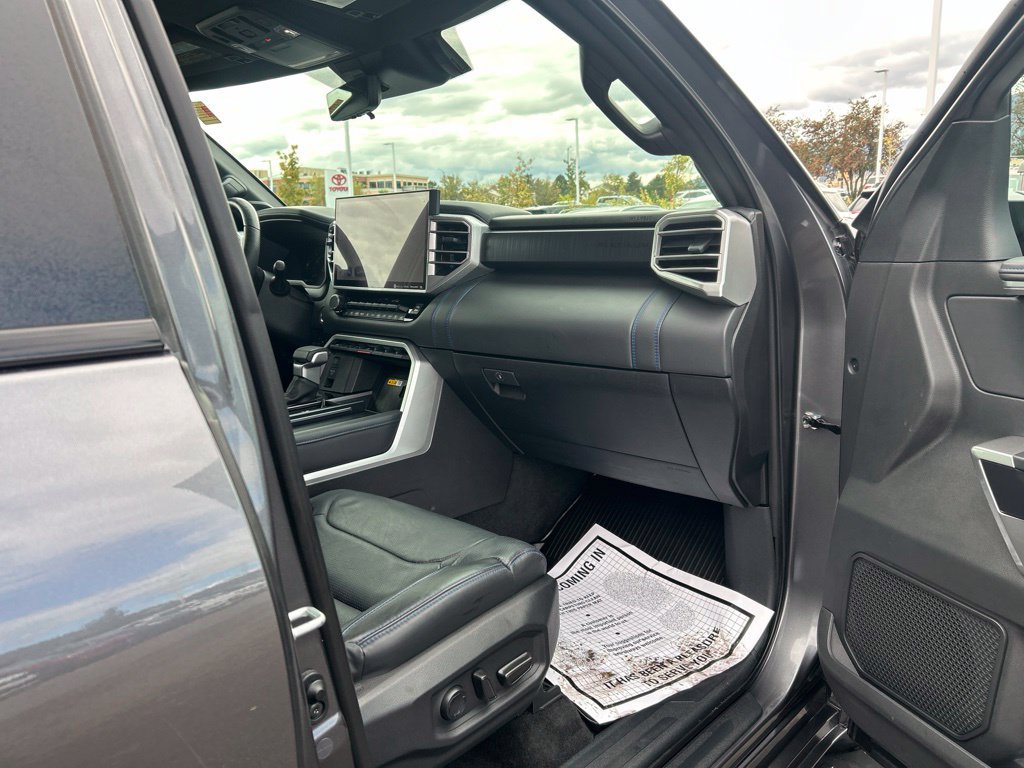 Used 2024 Toyota Sequoia Platinum AWD/4WD image 12