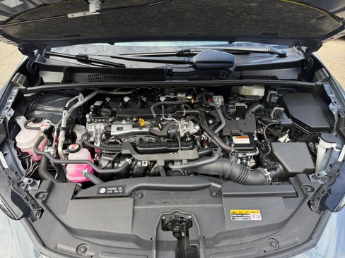 Used 2024 Toyota Prius LE FWD image 20