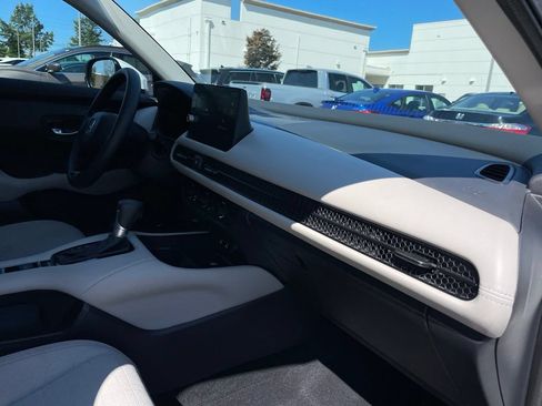 Used 2026 Honda HR-V LX image 33
