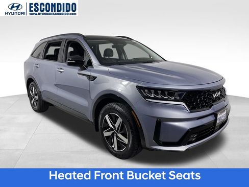 Used 2022 Kia Sorento EX w/ Panoramic Sunroof Package image 7