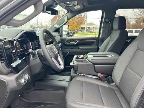 New 2026 GMC Sierra 2500 SLE w/ SLE Value Package; image 15
