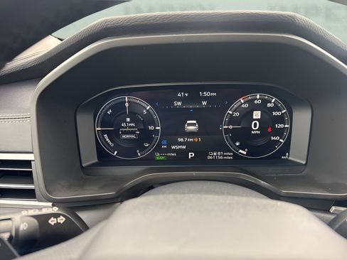 Used 2023 Mitsubishi Outlander SE image 23