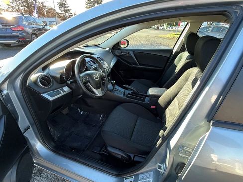 Used 2012 MAZDA MAZDA3 i Touring image 7