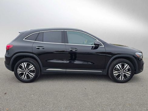 Used 2025 Mercedes-Benz GLA 250 image 2