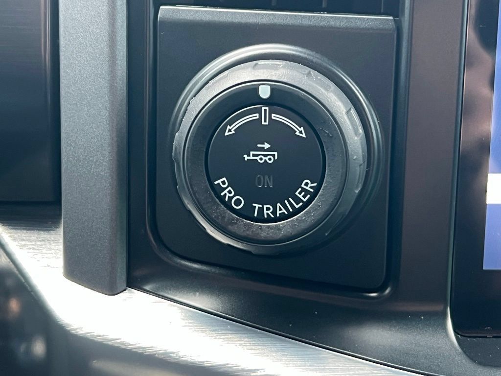 Used 2021 Ford F150 Lariat w/ Equipment Group 502A High AWD/4WD image 35