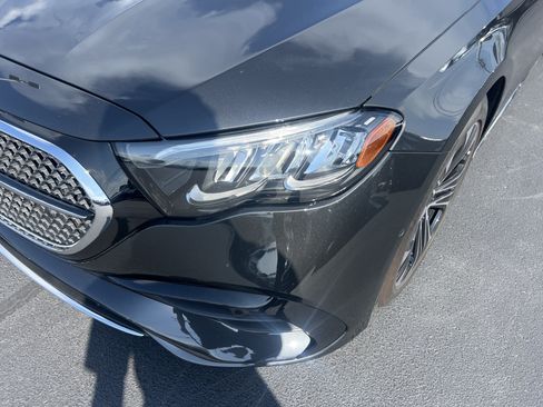 Used 2026 Mercedes-Benz E 350 4MATIC Sedan image 5