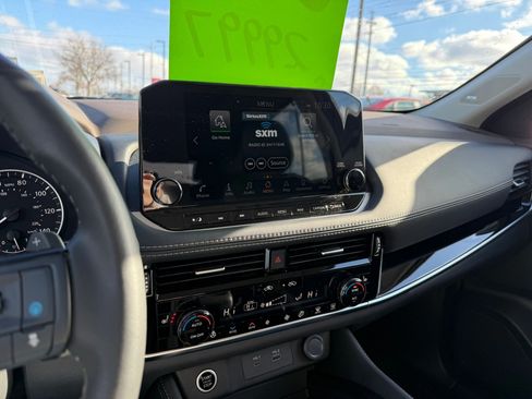 Certified 2023 Nissan Rogue SL w/ SL Premium Package image 16